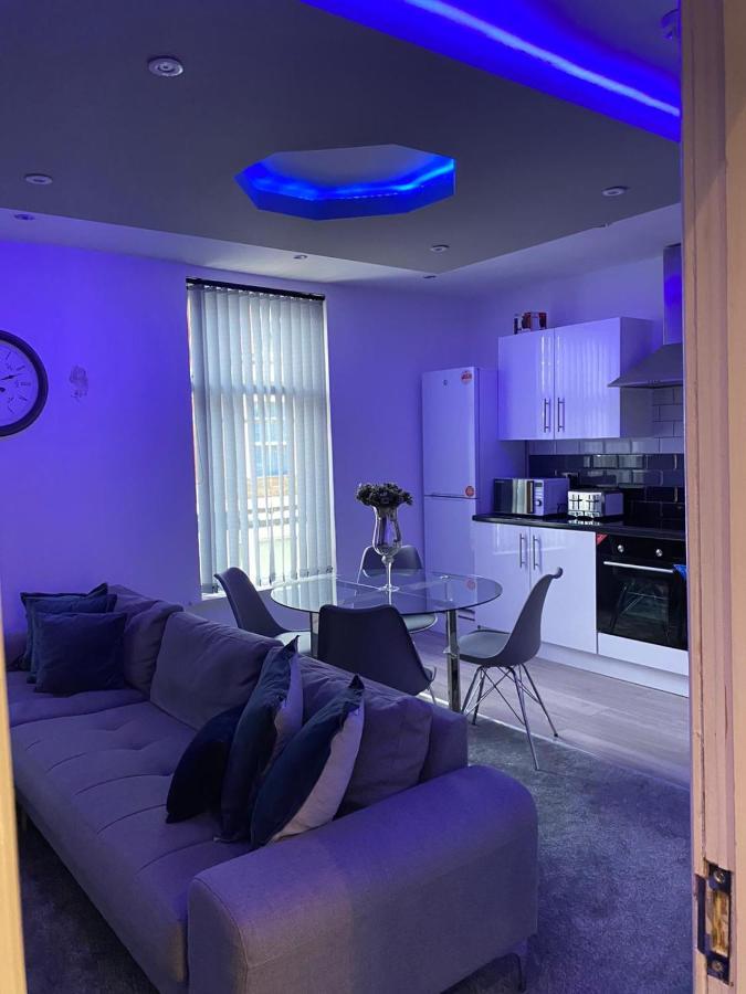 Ali'S Holiday Apartments F3 แบล็คพูล ภายนอก รูปภาพ
