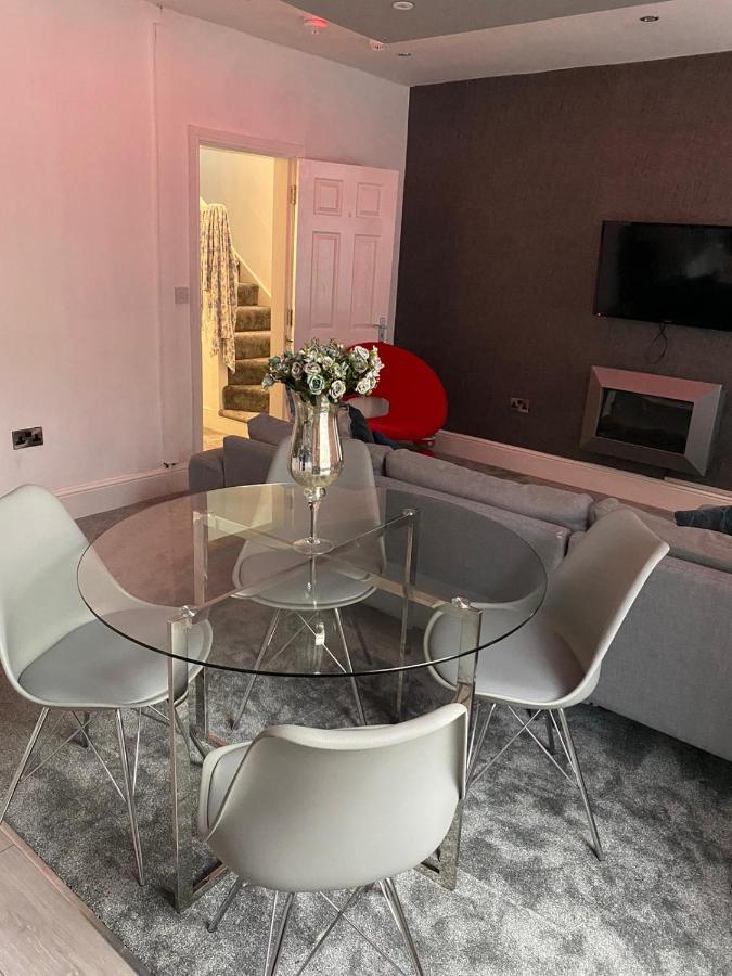 Ali'S Holiday Apartments F3 แบล็คพูล ภายนอก รูปภาพ
